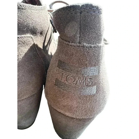 Tom’s khaki faux suede wedge booties 7 - Picture 4 of 7